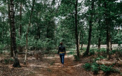 Gevangen liep ik rond alsof ik mij vrij voelde.